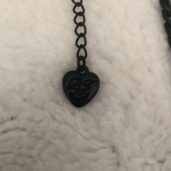 Betsey johnson skull cameo necklace - Picture 5 of 5